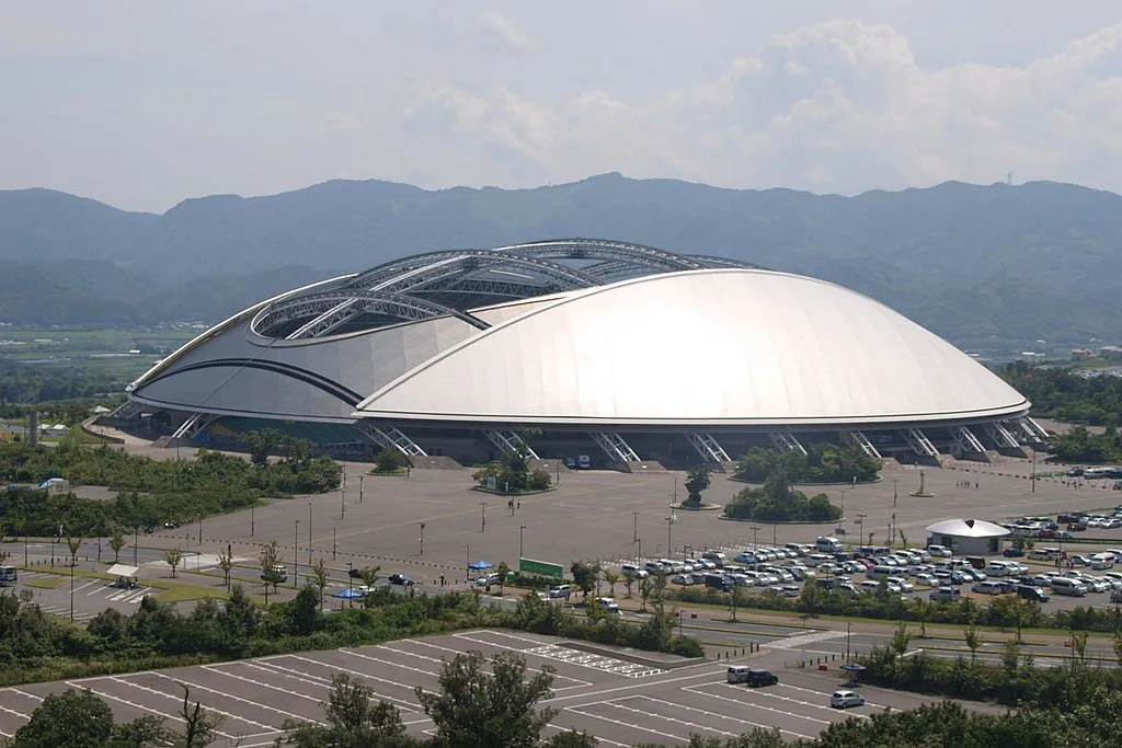 سقف متحرک استادیوم اویتا ژاپن